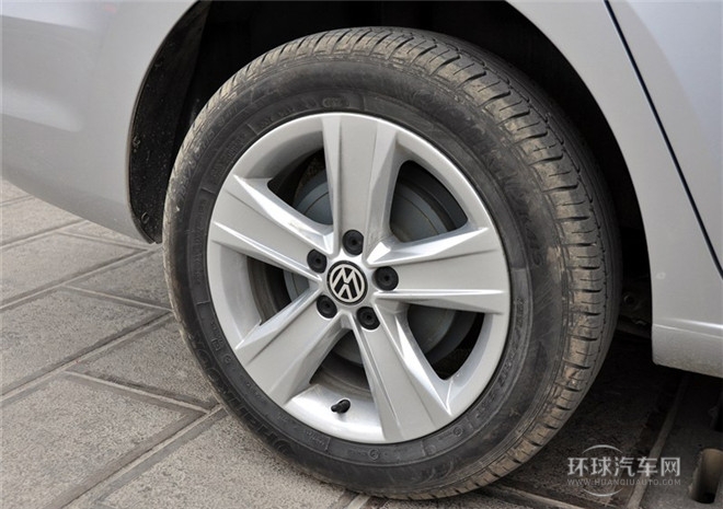 2015款 1.6L 手动豪华型