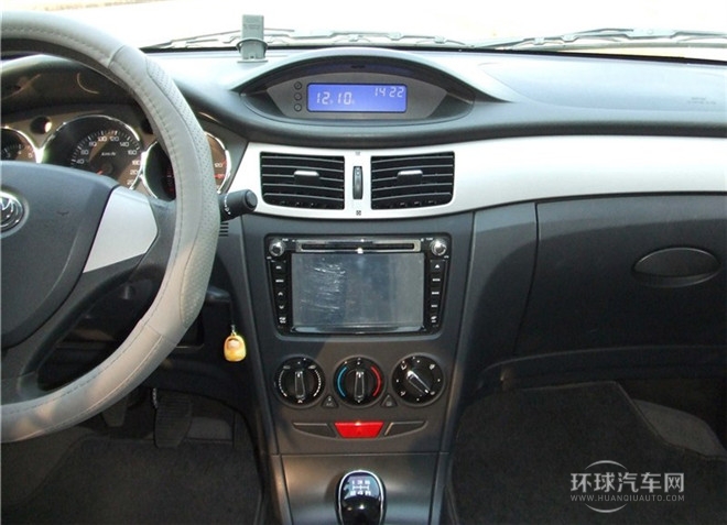 2014款 CROSS 1.5L 手动智驱尊尚型