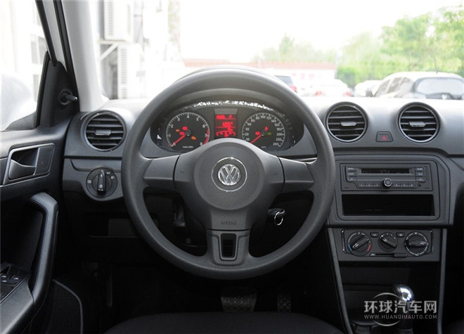 2015款 1.6L 自动时尚型