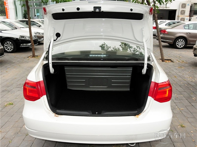 2015款 1.6L 自动舒适型