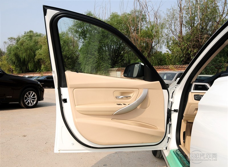 2015款 320i 进取型
