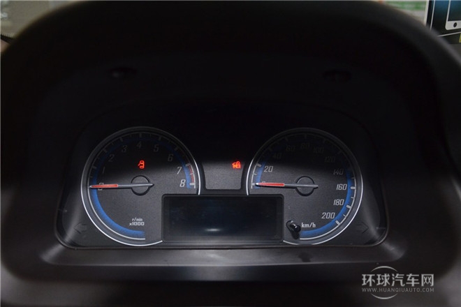 2014款 1.8L 手动舒适型 7座