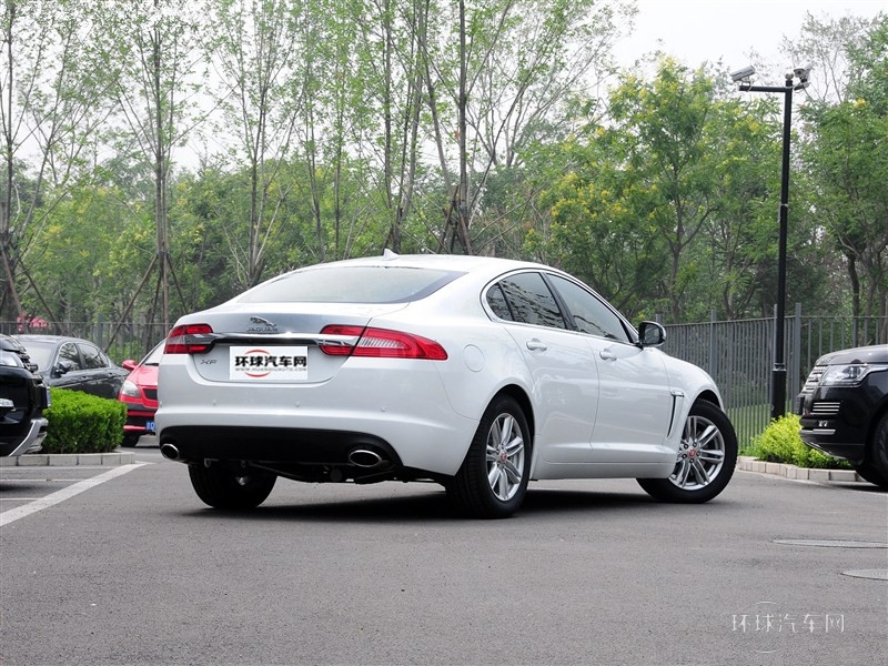 2015款XF 2.0T Sportbrake 风华版