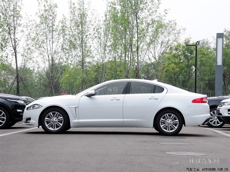 2015款XF 2.0T Sportbrake 风华版