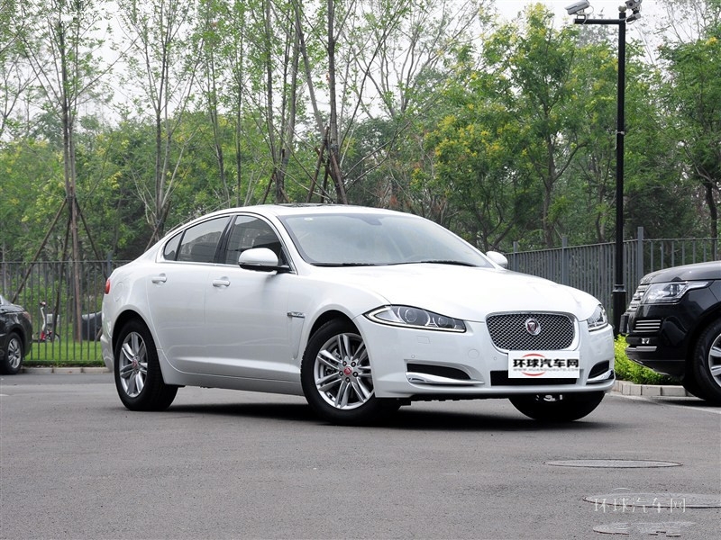 2015款XF 2.0T Sportbrake 风华版