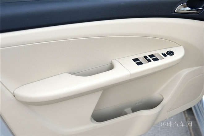 2015款 1.5L 手动金钻型