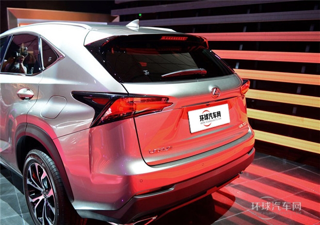 2015款 200t 全驱 F SPORT