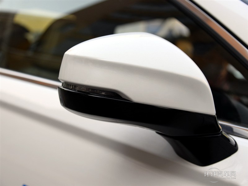2015款 2.4L 尊贵版