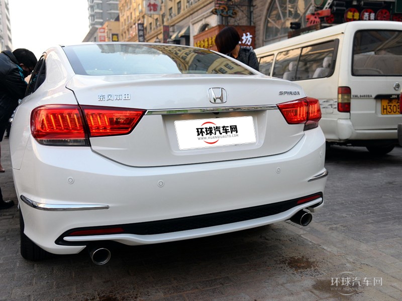 2015款 2.4L 尊贵版