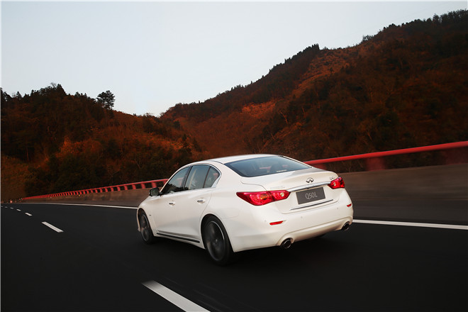 2015款 2.0T 豪华运动版