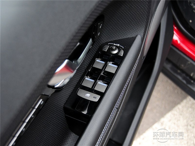 2015款 2.0T 5门耀动版