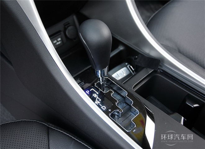 2014款 2.0L 自动尊贵版