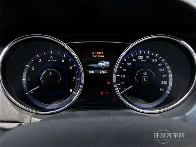 2014款 2.0L 自动尊贵版