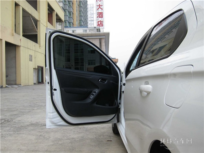 2014款 1.6L 手动时尚型CNG