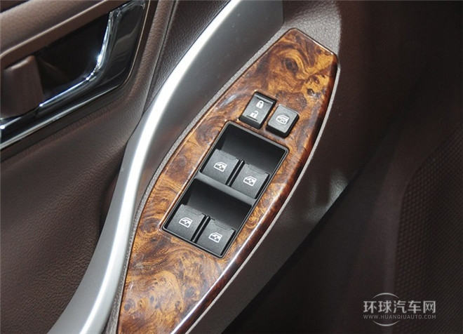 2014款 1.6L 新视界版自动尊贵型