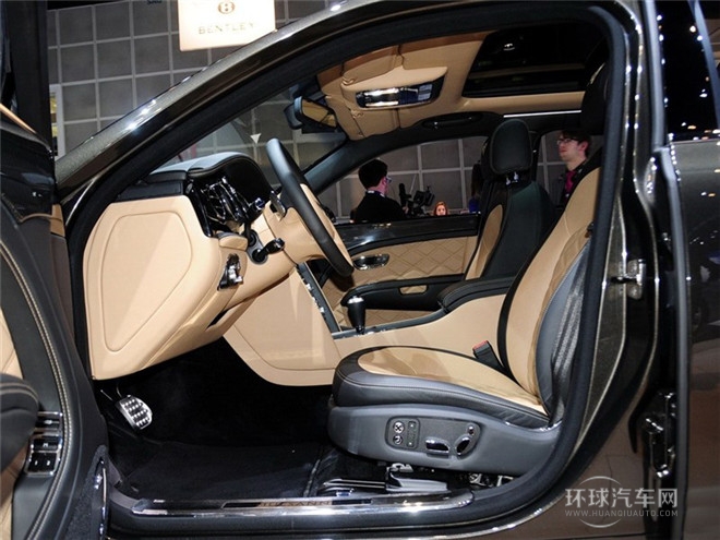 2015款 6.8T 标准版