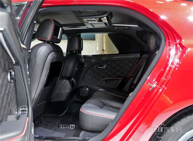 2015款 6.8T 极致版