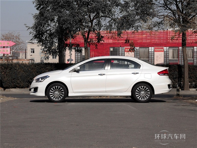2015款 1.6L 自动乐享型