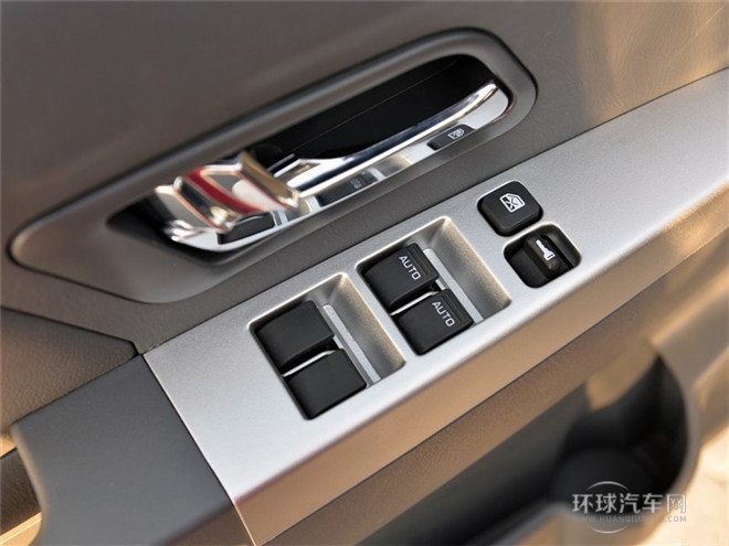 2015款 新一代 3.0T柴油四驱豪华型ZD30D13