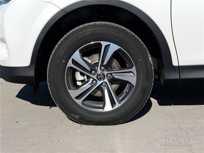 2015款 2.0L CVT两驱风尚版
