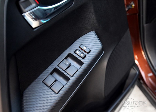 2015款 2.5L 自动四驱豪华版