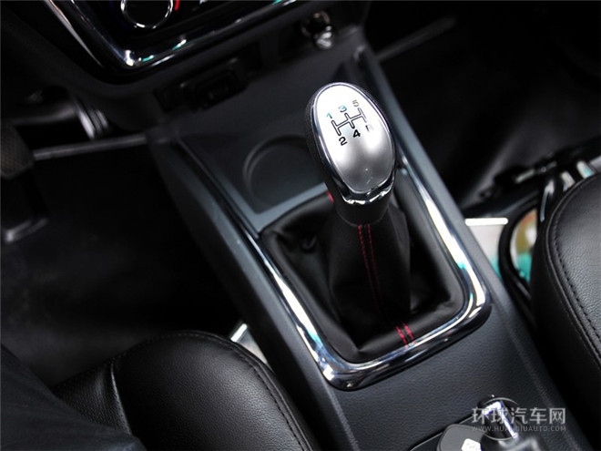2015款 1.3L旗舰型