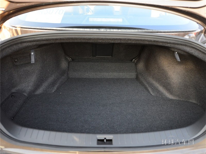 2015款 2.0T 豪华运动版