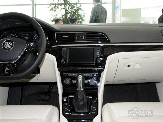 2015款 280TSI DSG豪华版