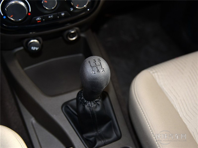 2015款 1.5L标准型
