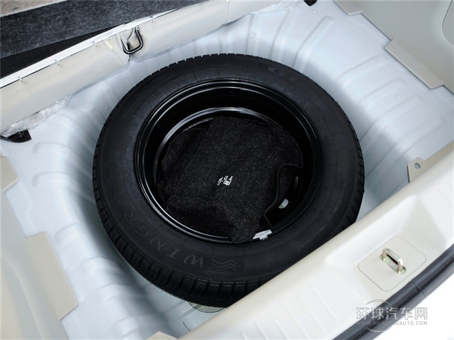 2015款 两厢 1.3L 手动乐天版