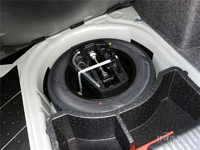2015款 1.6L 手动乐选型