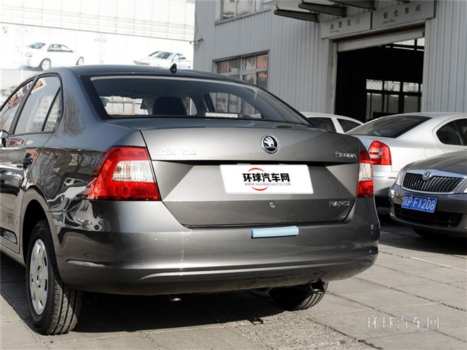 2015款 1.6L 手动乐选型