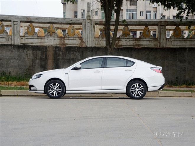 2013款 掀背 1.8L 手动舒适版