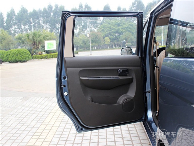 2014款 1.5LS 自动豪华型L2B