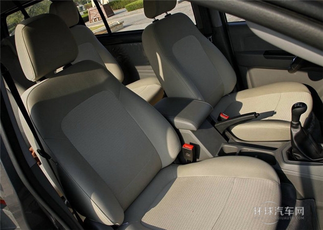 2015款 1.8L 舒适型