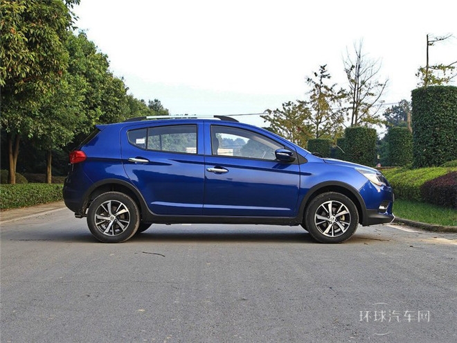 2014款 1.5L 手动尊贵型