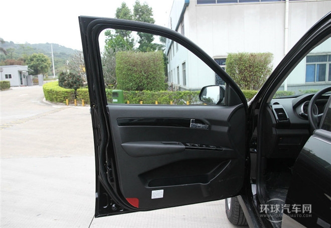 2014款 探索版 2.0T 汽油4x2豪华型