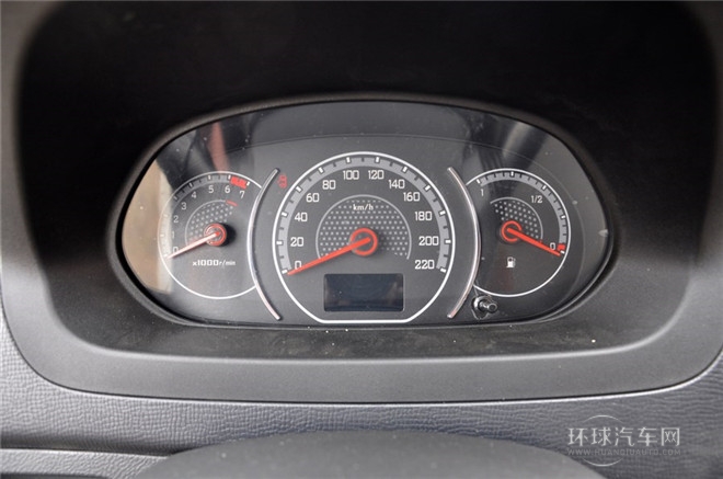 2015款 1.5L 舒适型