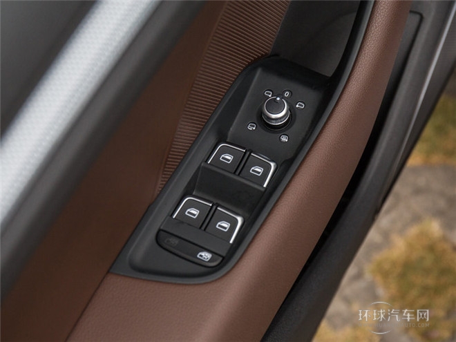 2015款 Limousine 40 TFSI 自动豪华型