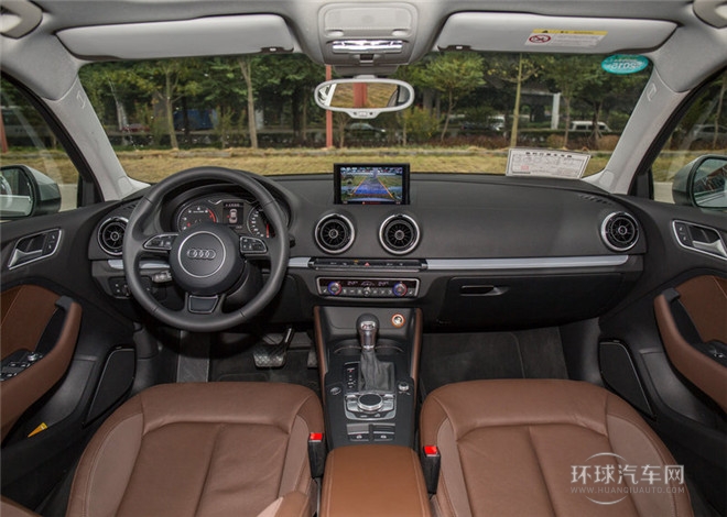 2015款 Limousine 40 TFSI 自动豪华型