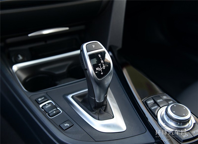 2015款 320i 设计套装型