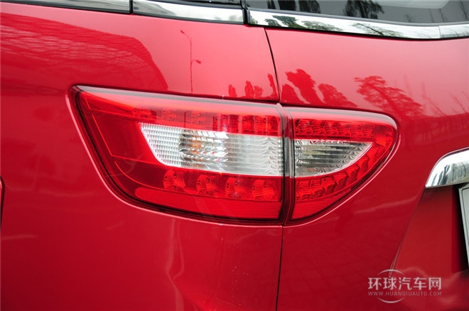2015款 1.5L 自动豪华型