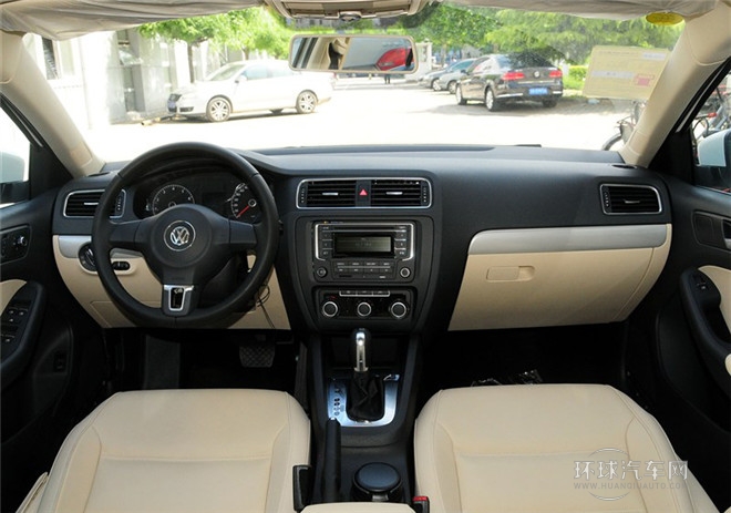 2015款 1.6L 自动领先型