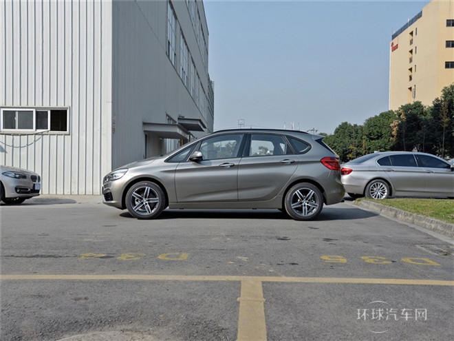 2015款 218i 运动设计套装