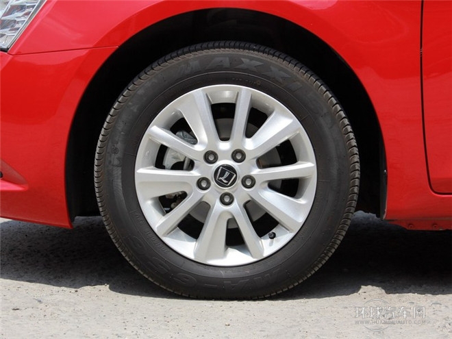2014款 荣耀导航版 1.8T 自动尊贵型