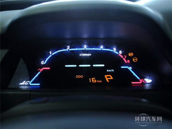 2015款 舞动限量版 1.8T 自动豪华型
