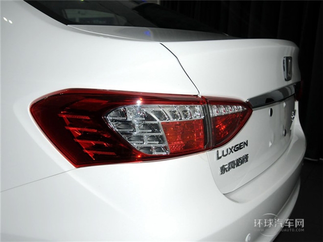 2015款 舞动限量版 1.8T 自动豪华型