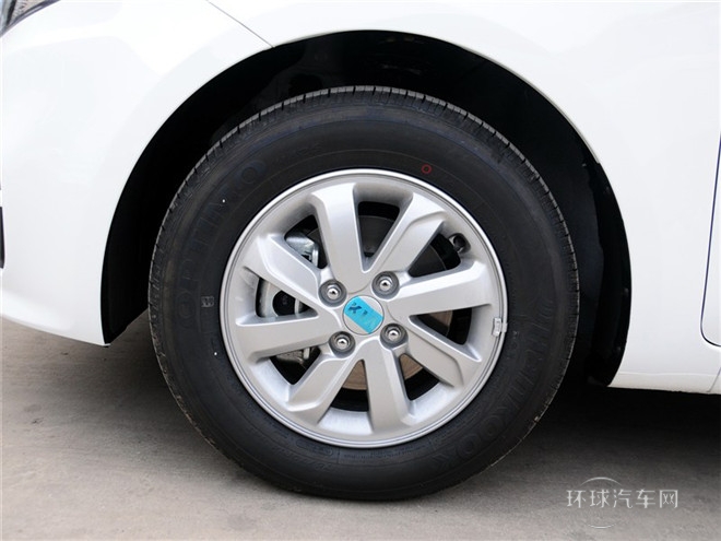 2015款 三厢 1.4L MT TOP