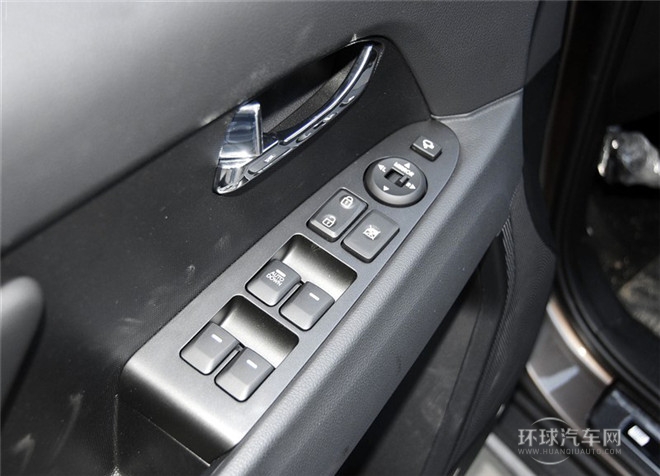 2015款 2.0L 自动两驱版DLX