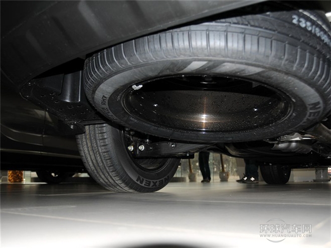 索兰托L 2.4L GDI 汽油4WD运动版 5座